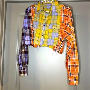 Spring/summer crop top size small, patterned, multi color, long sleeves